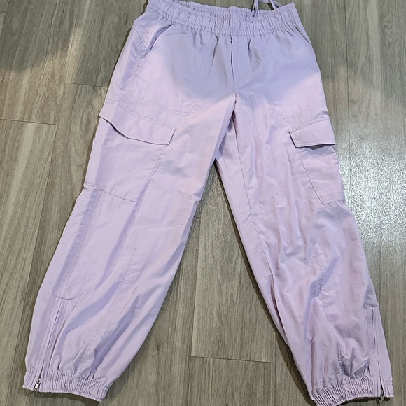 Old Navy Light Purple Cargo Joggers - Picture 1 of 2